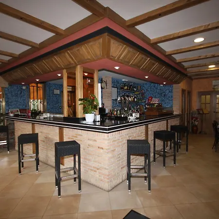 酒店 El Puente