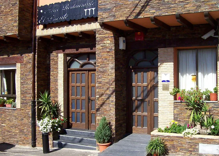 El Puente Hotel *